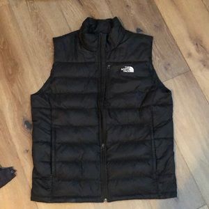 Black medium weight the north face vest